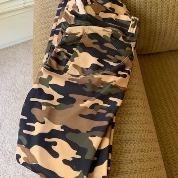 Low rise camo leggings green - Picture 8 of 8